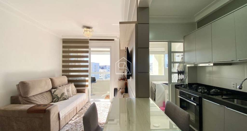 Apartamento de 2 dormitórios sendo 1 suíte, e com infraestrutura completa à venda no Abraão, Florianópolis, SC.