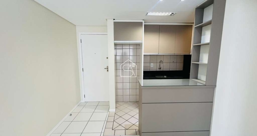 OPORTUNIDADE - Apartamento de 1 dormitório com 1 vaga coberta em Campinas - São José - SC