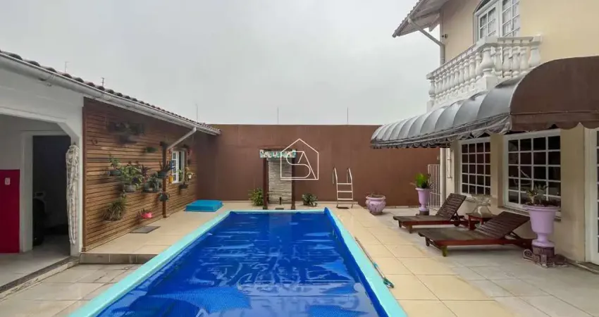 Casa à venda com 03 suítes no Bairro Jardim Atlântico - Florianópolis