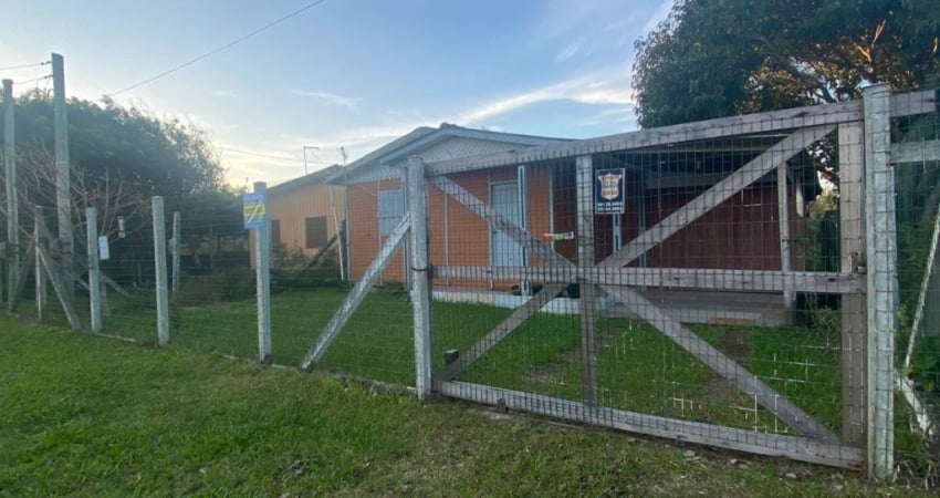 EXCELENTE CASA MISTA ESCRITURADA EM MAGISTÉRIO 250 METROS MAR R$105,000