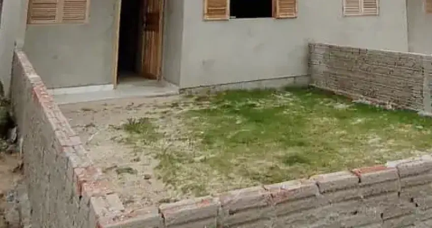 Casa escriturada, em fase de construção na praia de pinhal su