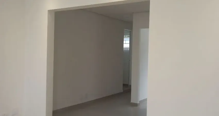 Sala comercial com 2 salas para alugar na Avenida Presidente Kennedy, 4100, Água Verde, Curitiba