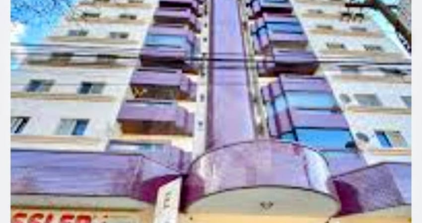 Apartamento no Centro de Cascavel, sendo 1 suíte e 2 quartos.