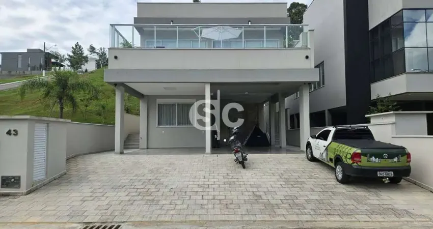 Casa com 3 quartos à venda no Centro, Camboriú