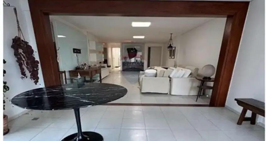 Apartamento com 3 quartos para alugar no Tambaú, João Pessoa 