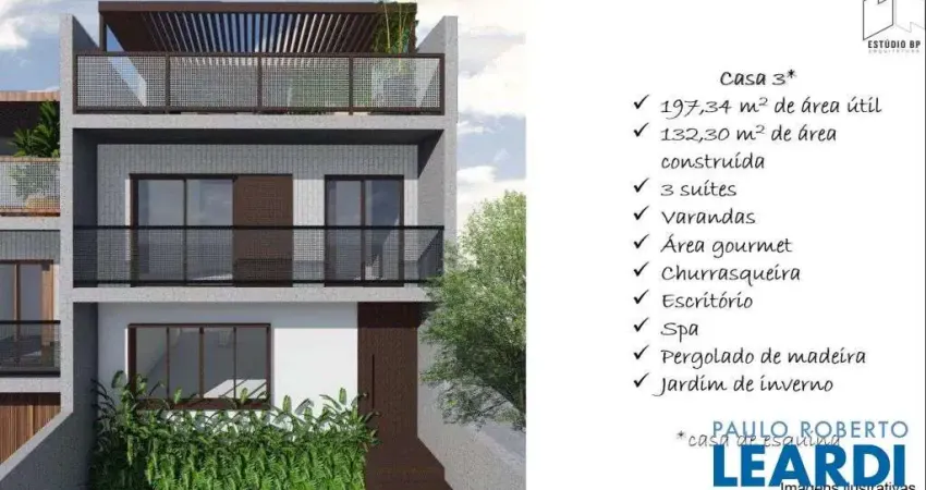 Casa com 3 quartos à venda na Rua Visconde de Guaratiba, Ipiranga, São Paulo