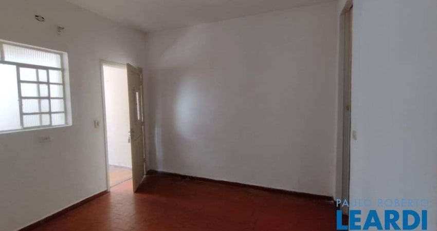 Casa com 1 quarto para alugar na Rua Cândido Guerreiro, Americanópolis, São Paulo