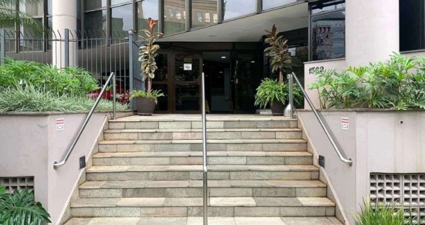 Sala comercial para alugar na Rua Alexandre Dumas, Chácara Santo Antônio, São Paulo
