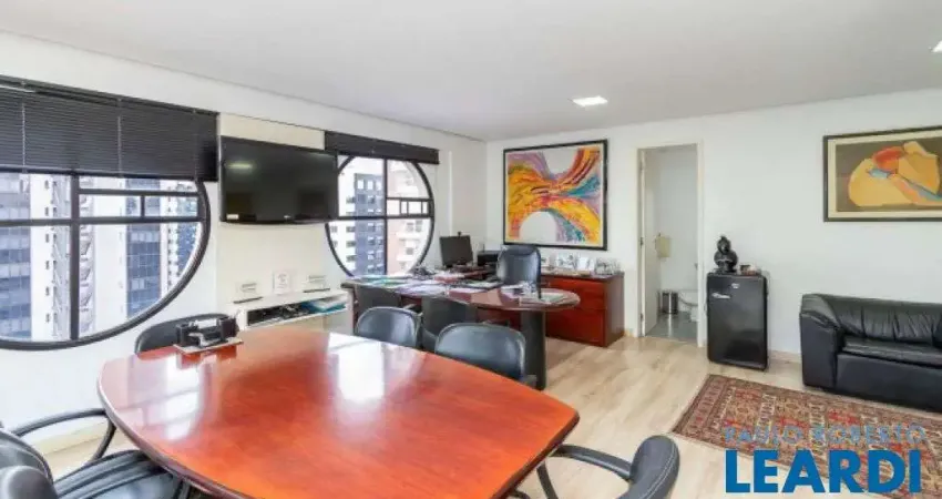 Sala comercial à venda na Rua João Cachoeira, Vila Nova Conceição, São Paulo