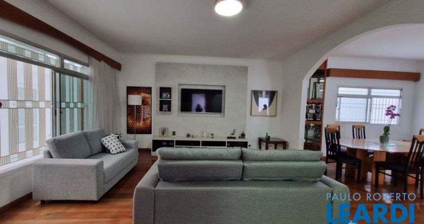 Casa com 3 quartos à venda na Rua Carlos Tiago Pereira, Bosque da Saúde, São Paulo