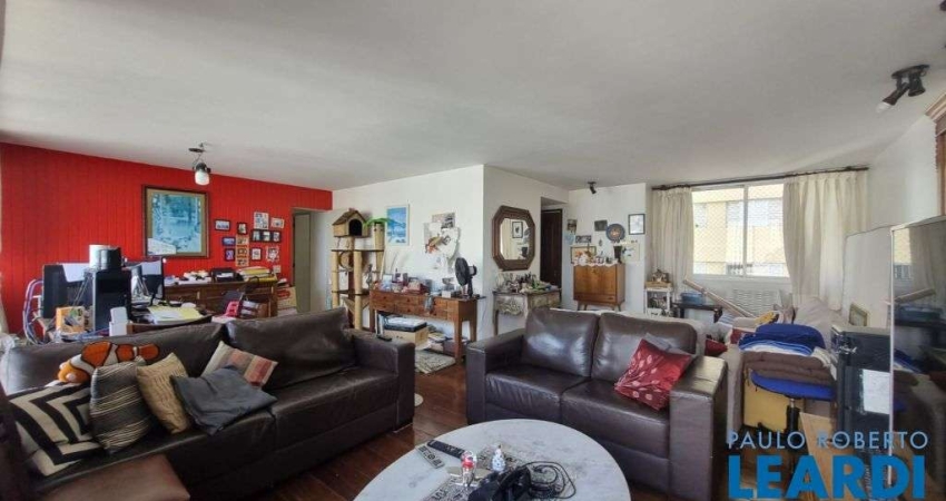 Apartamento com 3 quartos à venda na Alameda Ribeirão Preto, Bela Vista, São Paulo
