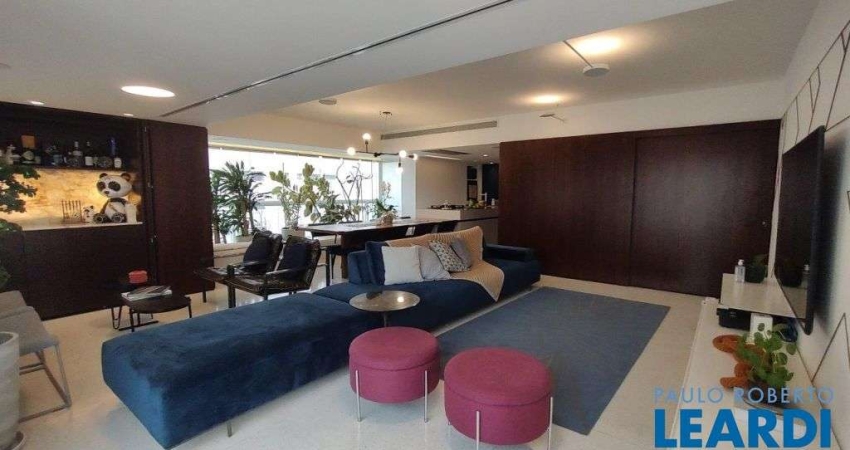 Apartamento com 2 quartos para alugar na Avenida Doutor Altino Arantes, Vila Clementino, São Paulo