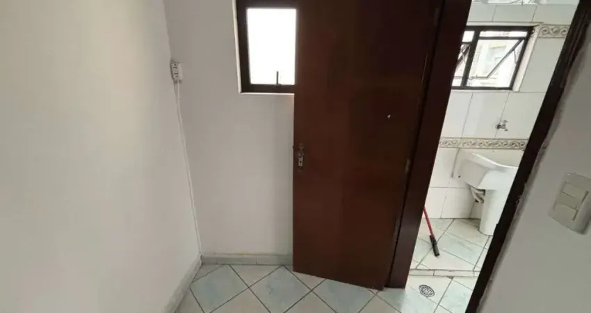 Apartamento com 3 quartos para alugar na Rua Apinajés, Perdizes, São Paulo