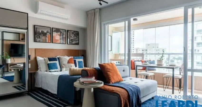 Apartamento com 1 quarto para alugar na Rua Vieira de Morais, Campo Belo, São Paulo