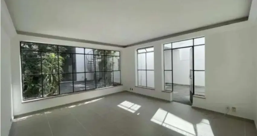Casa com 2 quartos à venda na Rua das Azaléas, Mirandópolis, São Paulo