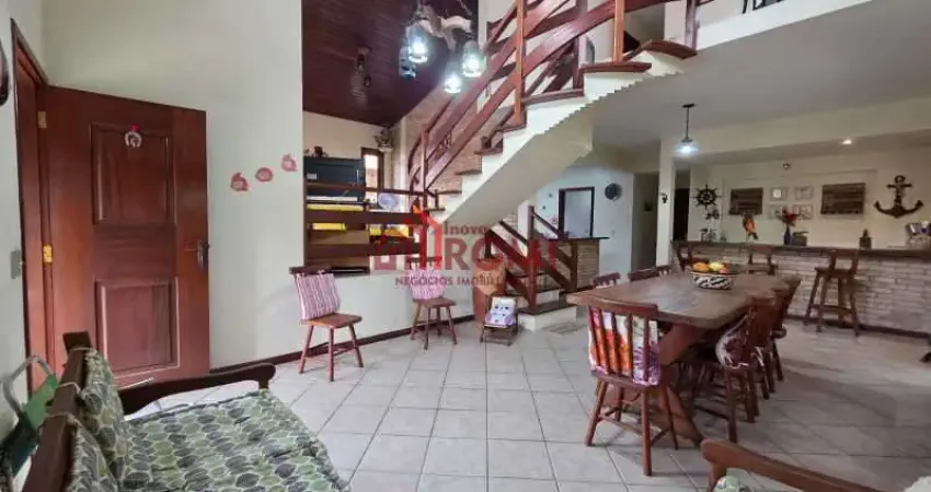 Casa com 4 quartos à venda na Rua Newton Prado de Oliveira, Praia Grande, Ubatuba
