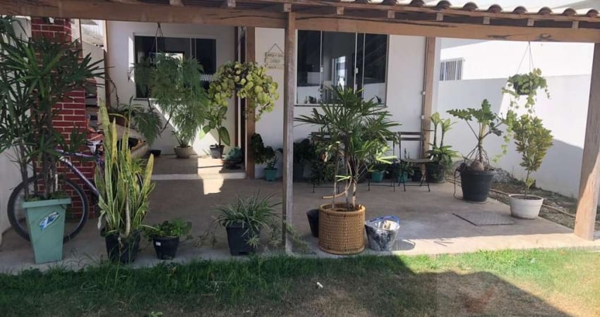 Casa para Venda em Rio das Ostras, Loteamento Extensão do Serramar, 2 dormitórios, 1 suíte, 2 banheiros, 2 vagas
