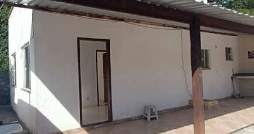 Casa para Venda em Rio das Ostras, Loteamento Extensão do Serramar, 2 dormitórios, 1 suíte, 2 banheiros, 3 vagas