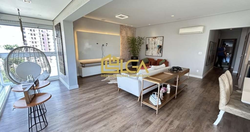 Apartamento finamente decorado no Boqueirão - Santos
