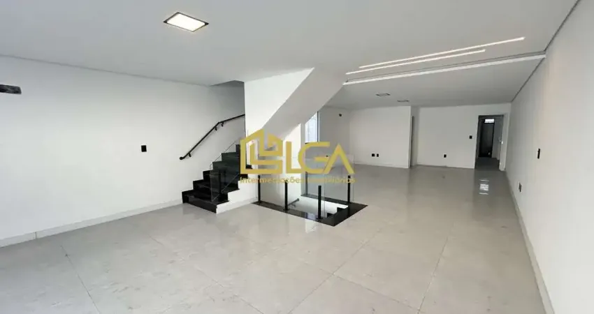 Casa Sobreposta Alta a venda na quadra da Praia - Embaré - Santos