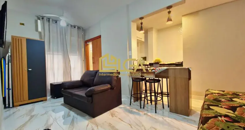 Kitnet Reformada à Venda – 32m² – Prédio Frente Mar na Aparecida, Santos