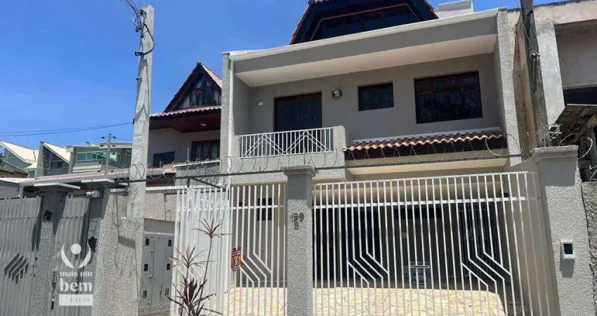 Sobrado com 5 quartos à venda, 254 m² por R$ 961.000 - Atuba - Curitiba/PR