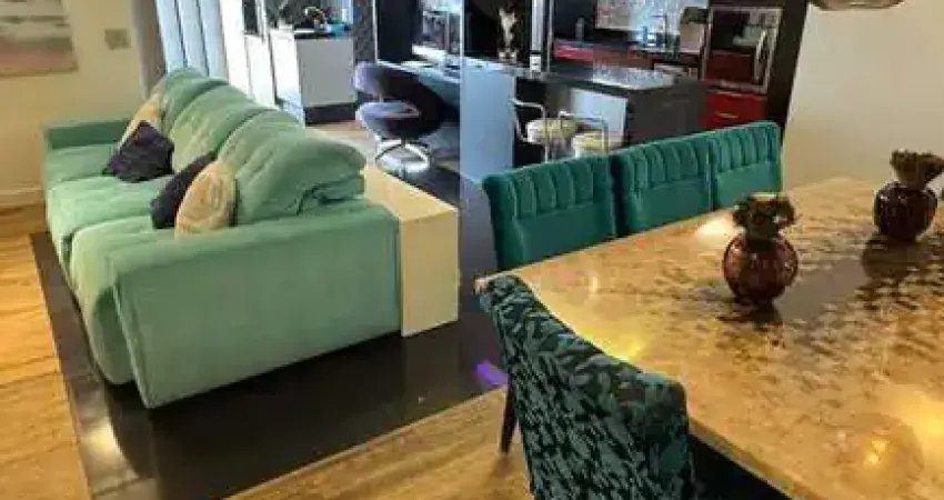 Apartamento 91m²  2 Dormitórios sendo 1 Suíte e 2 Vagas de Garagens
