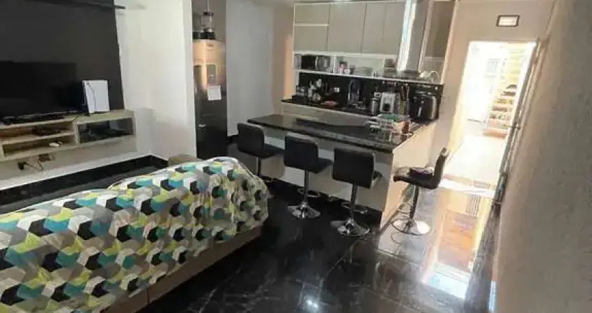 Casa térrea reformada 130 m² 2 dormitórios 1 suíte estuda permuta