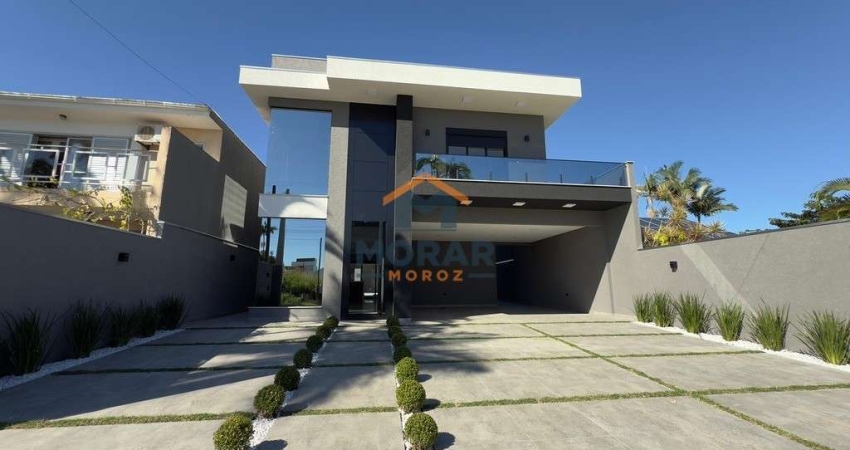Sobrado Alto Padrão com Piscina no Atami