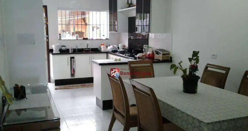 Sobrado com 3 dormitórios, 1 suite, 3 vagasà venda, 160 m² por R$ 650.000 - Cidade Patriarca - São Paulo/SP