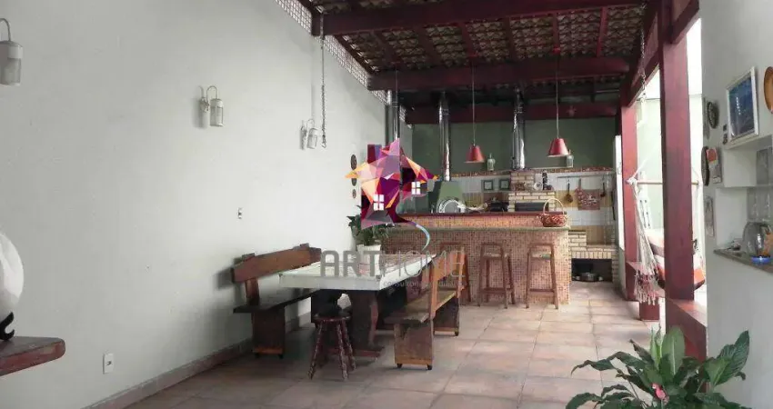 Sobrado com 3 dormitórios à venda, 283 m² por R$ 990.000,00 - Rudge Ramos - São Bernardo do Campo/SP