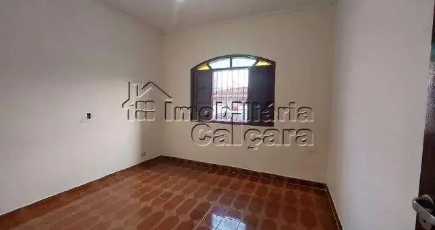 Casa para Venda em Praia Grande, Caiçara, 2 dormitórios, 1 banheiro, 2 vagas