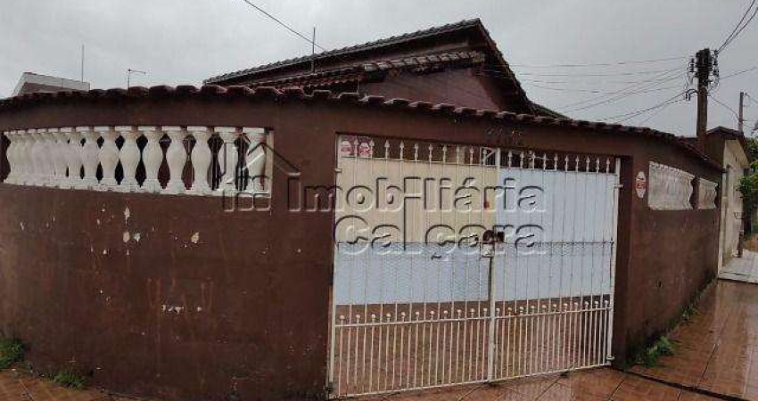 Casa para Venda em Praia Grande, Caiçara, 2 dormitórios, 2 banheiros