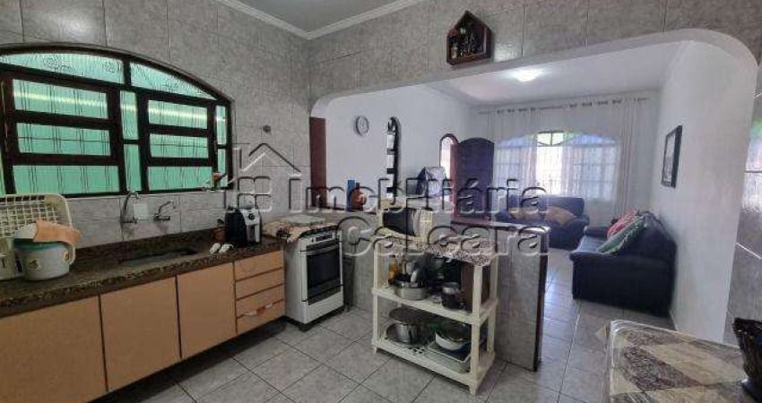 Casa para Venda em Praia Grande, Caiçara, 3 dormitórios, 1 suíte, 2 banheiros, 2 vagas