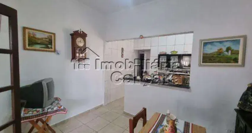 Casa para Venda em Praia Grande, Caiçara, 2 dormitórios, 1 suíte, 2 banheiros, 2 vagas