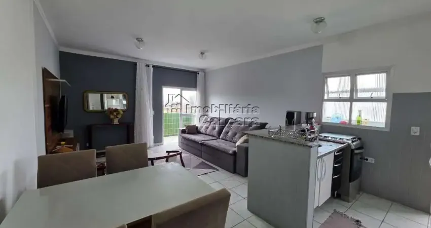 Apartamento com 01 dormitório, no Centro do Caiçara, á 300 metros da praia!!!