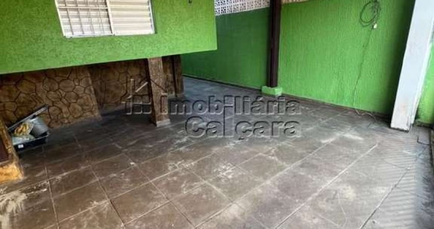 Casa para Venda em Praia Grande, Solemar, 2 dormitórios, 2 banheiros, 2 vagas
