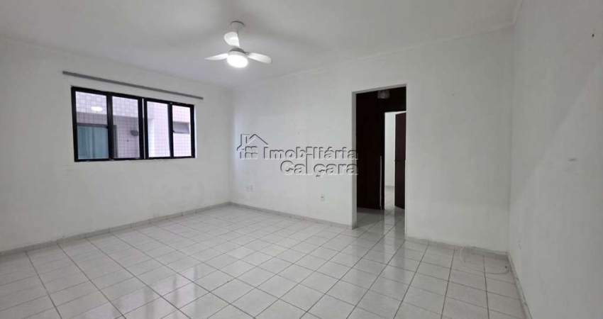 Apartamento com 01 dormitório no Caiçara, frente mar!!!!