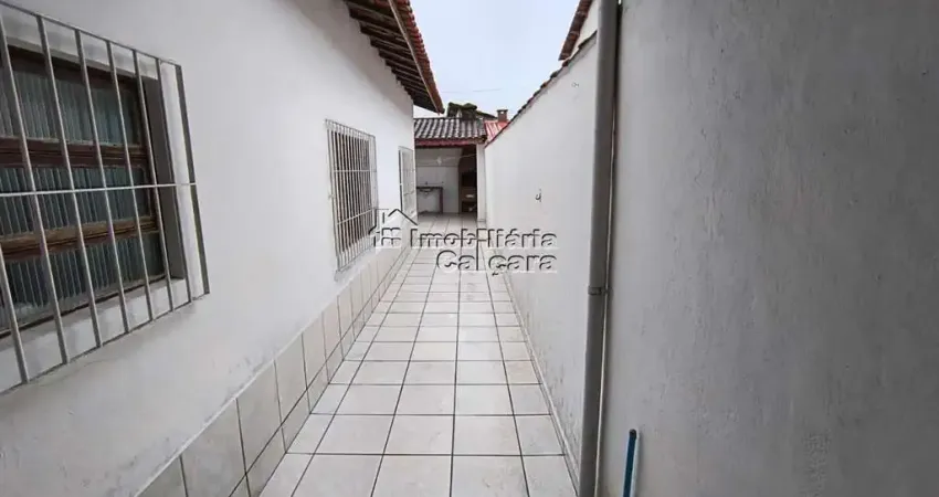 Casa com 02 dormitórios á venda no Caiçara, á 400 metros da praia!!!