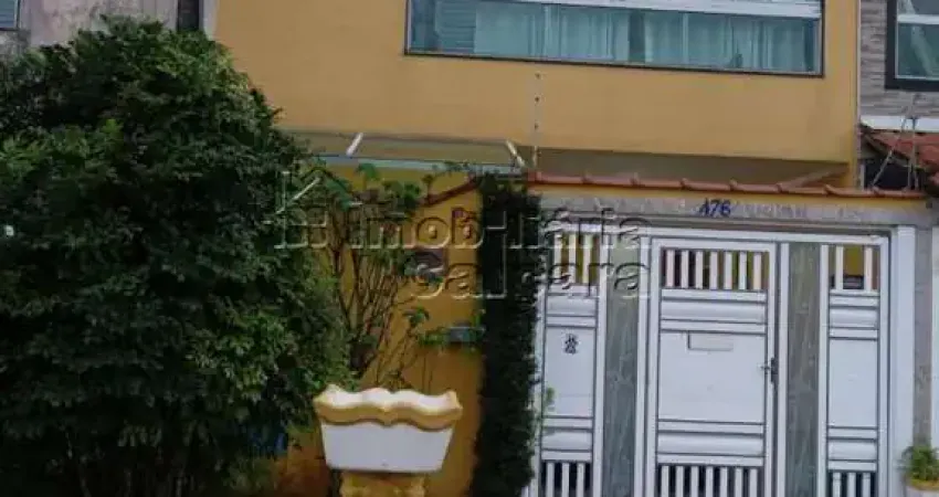Sobrado para Venda em Praia Grande, Real, 2 dormitórios, 1 suíte, 3 banheiros, 1 vaga