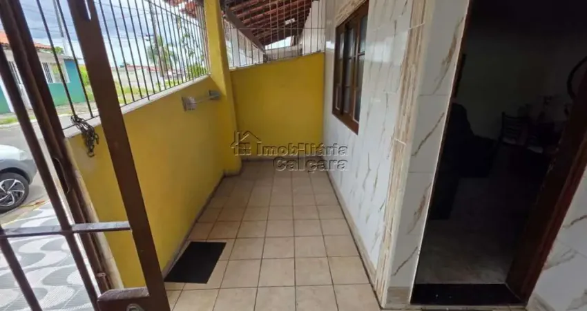 Oportunidade no Jardim Real, casa com 02 dormitórios, á 150 metros da praia!!!
