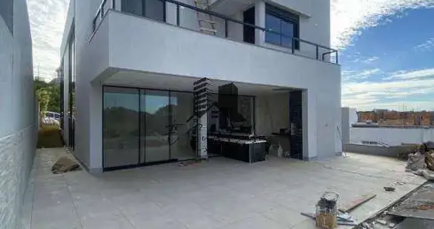 Casa com 4 quartos à venda na Rua Netuno, Portal do Sol, Contagem