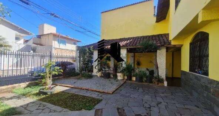 Casa à venda 3 quartos Bairro Serrano Belo Horizonte/MG