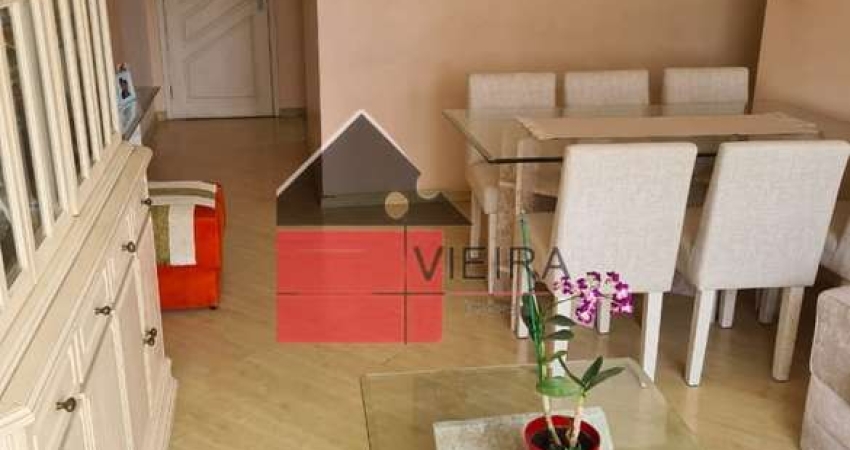 Ótimo Apartamento à Venda na Aclimação, com 3 dormitórios, sendo 1 suíte e 2 vagas de garagens, 104