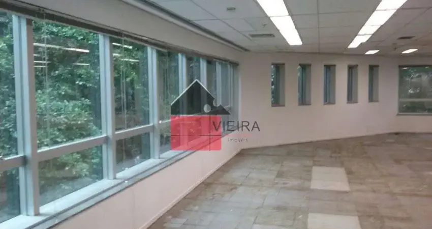 Salão comercial para locação,  muito bem localizado entre estação trianon e brigadeiro, com piso el