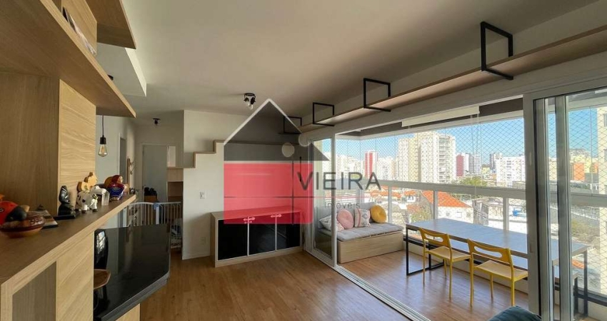 Um lindo apartamento à venda, com 2 dormitórios, 1 suíte e 2 vagas de garagem ao lado do metro Praç