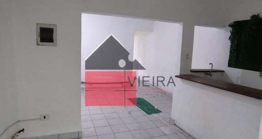 Loja para locação, com 3 salas, 2 banheiros, cozinha, área de serviços, bem localizada, na Avenida