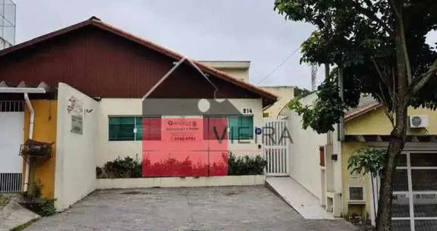 Casa à venda na Avenida Marechal Juarez Távora, Super Quadra Morumbi, São Paulo