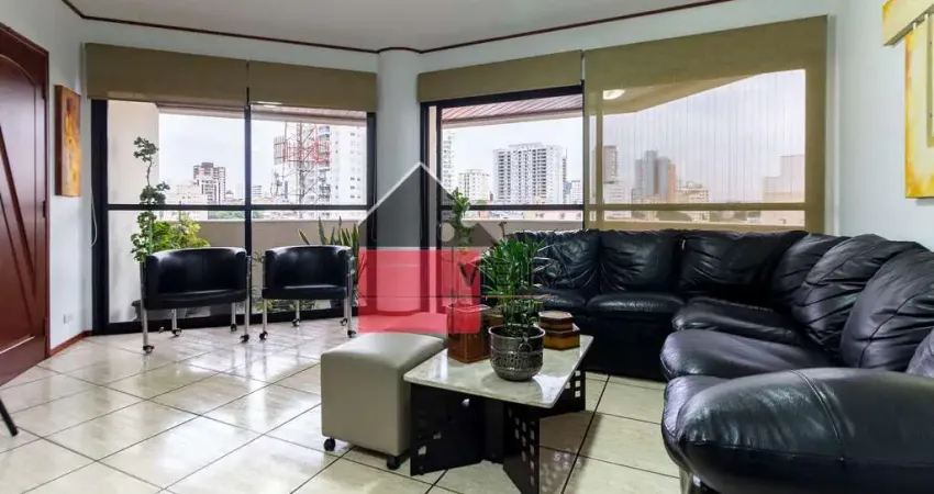 Apartamento à venda, Bairro tranquilo e arborizado, com espaço, luz natural e todo o lazer que sua