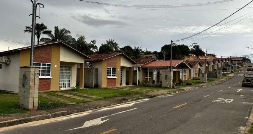 Casa terrea próximo a Ponte sobre o Rio Negro, com 55m², terreno de 160,m². 02 vagas, pode ser fin.